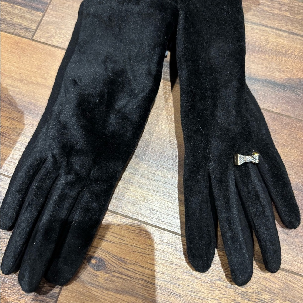 NWT original gloves.  Black